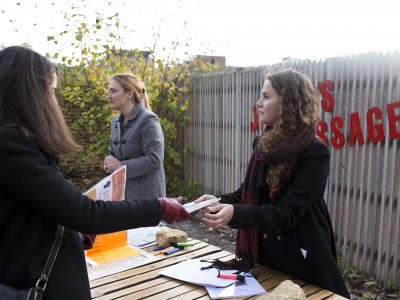 Plantation avec Vandana Shiva, pour Solidarité dans le cadre de COP 21 le 5 décembre 2015.